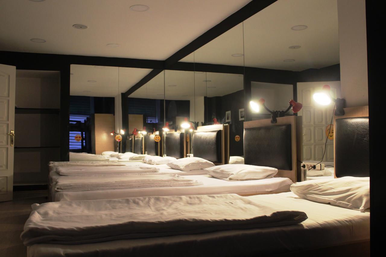 Myhostel Баку Екстер'єр фото